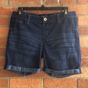 Jean shorts ( jegging  material)